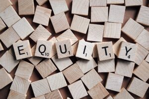 équité